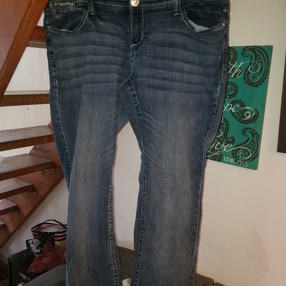 AIRYA JEANS - Picture 1 of 3